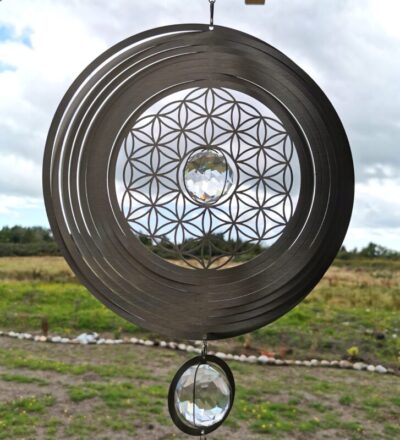 Silver Lattice Wind Spinner